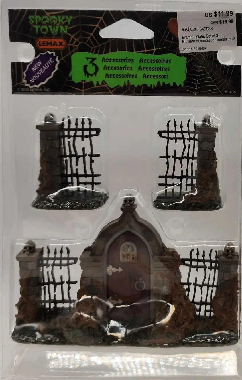Lemax 2018 Bramble Gate Spooky Town #84343 Dilapidated Fencing Mysterious Door